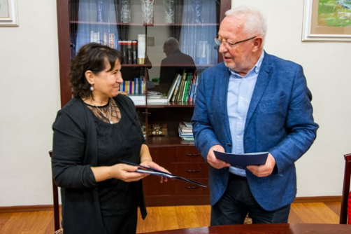 Zawarcie porozumienia o wzajemnej współpracy pomiędzy Powiatowym Urzędem Pracy w Tarnowie a Państwową Wyższą Szkołą Zawodową w Tarnowie