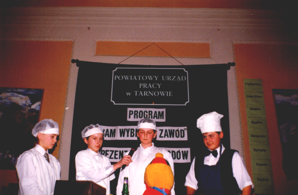 Tarnów 1999 r. - Prezentacje przygotowane przez uczniów