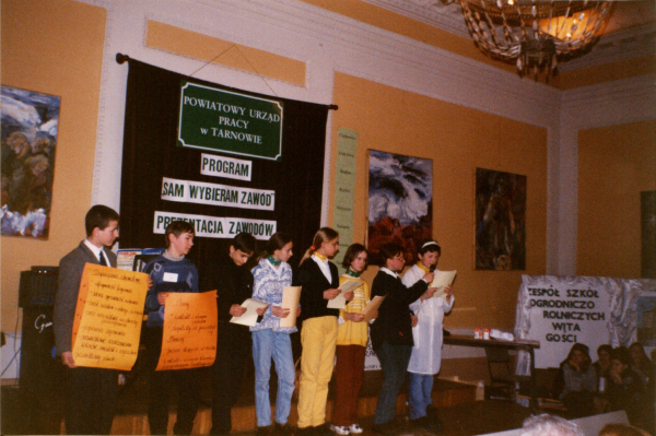 Tarnów 1999 r. - Prezentacje przygotowane przez uczniów